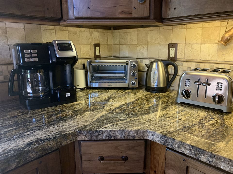 Coffeemaker, toaster and toaster oven
