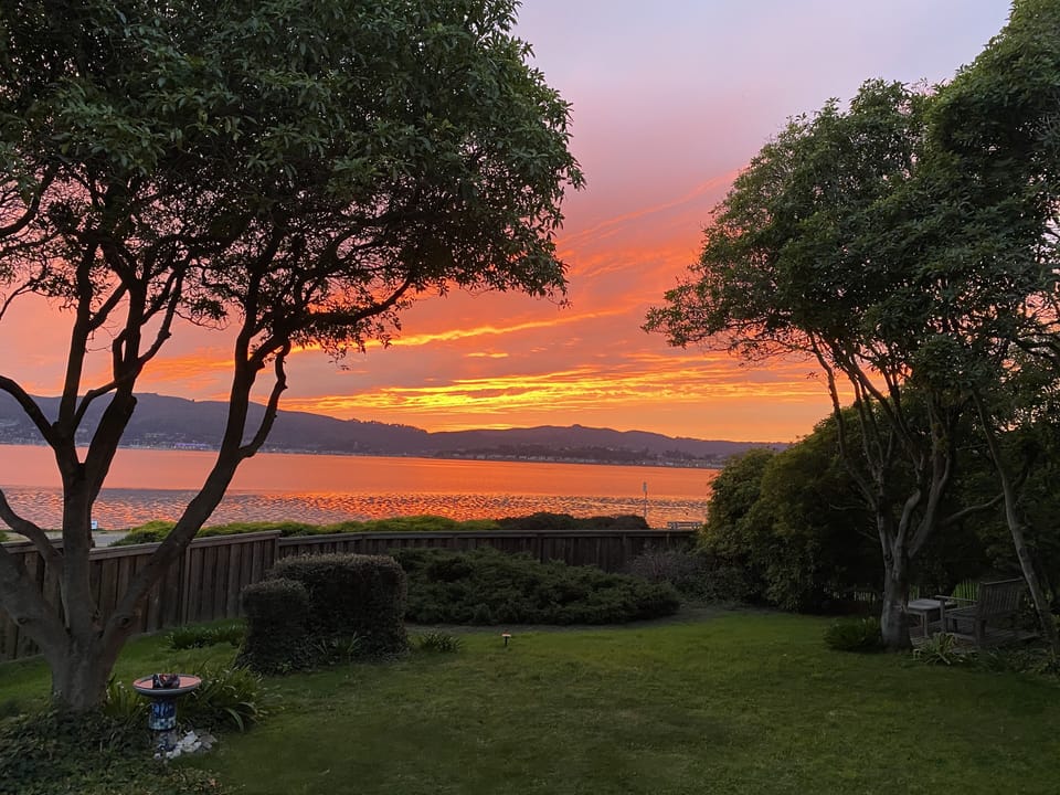 End of a beautiful day at Bella Vista1