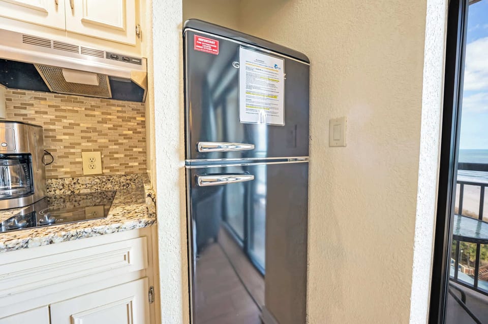 Kitchen Basics that are Available in the Unit
