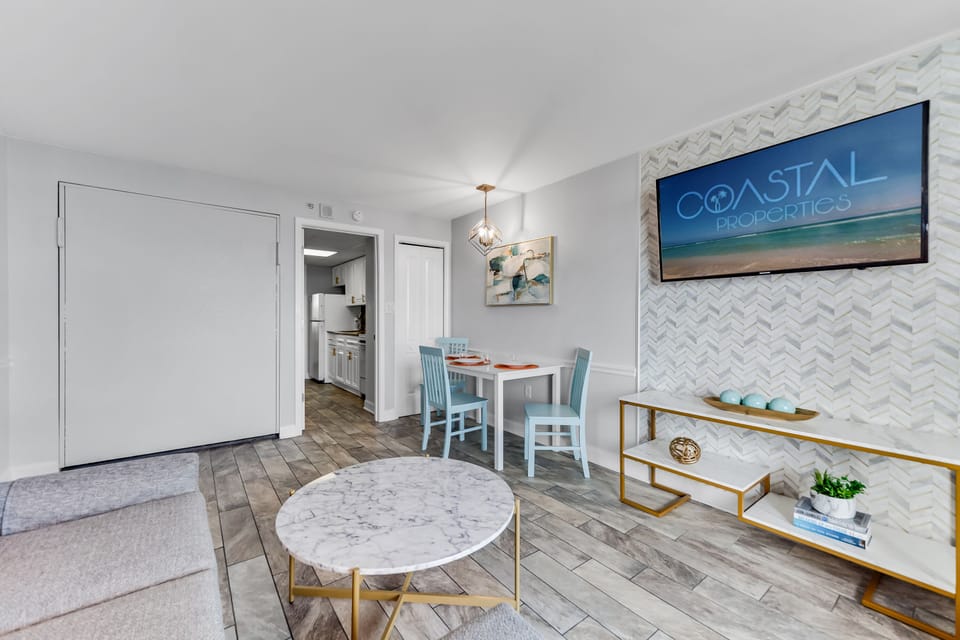 Make memories with your loved ones in our inviting oceanfront living room!