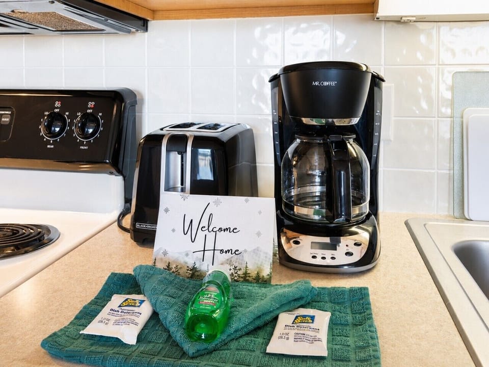 Drip coffee pot