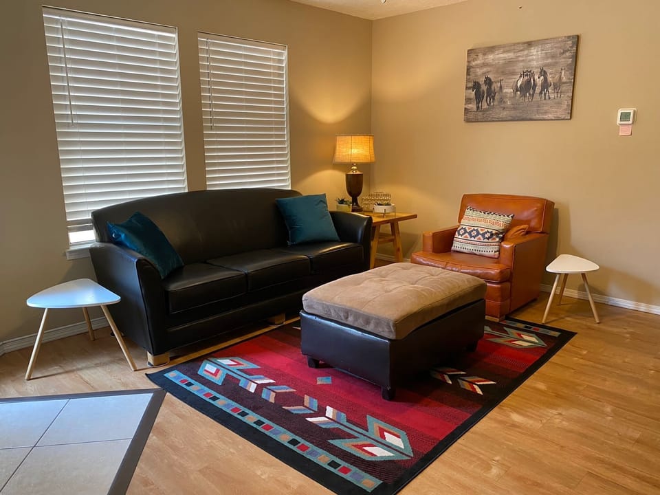 Spacious living room