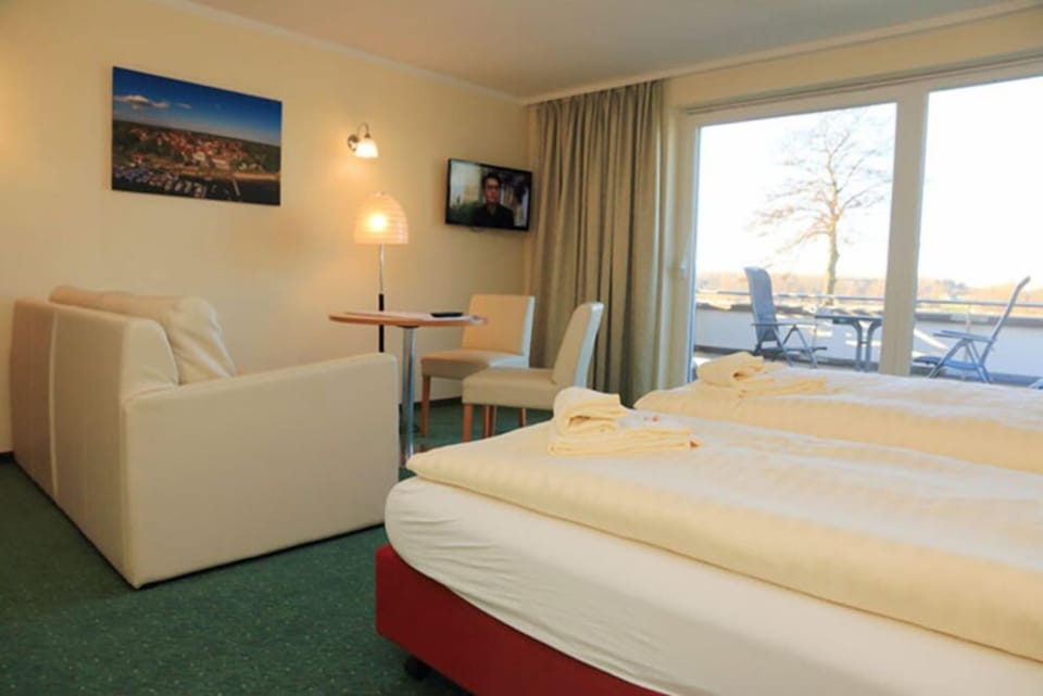 In-room safe, desk, cribs/infant beds, rollaway beds