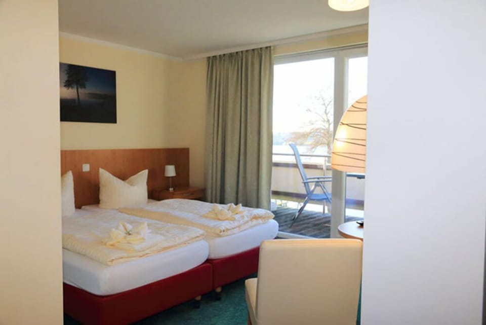 In-room safe, desk, cribs/infant beds, rollaway beds