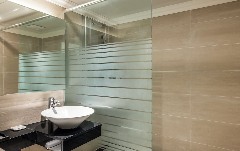 Suite Room, Korean Style | Bathroom | Separate tub and shower, hair dryer, bathrobes, slippers