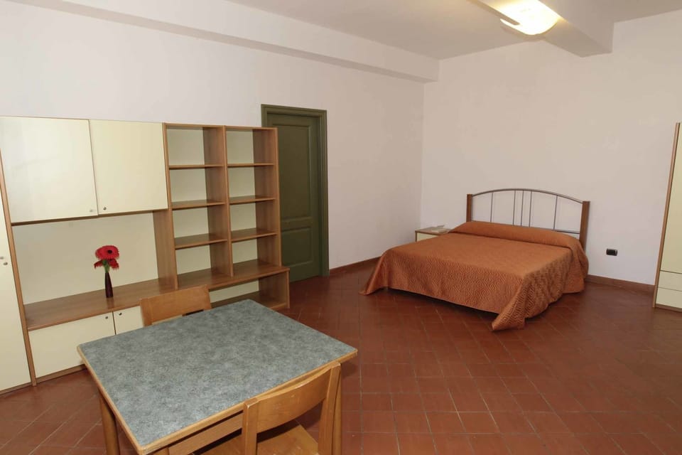 Double Room, Private Bathroom | Hypo-allergenic bedding, in-room safe, desk, blackout drapes