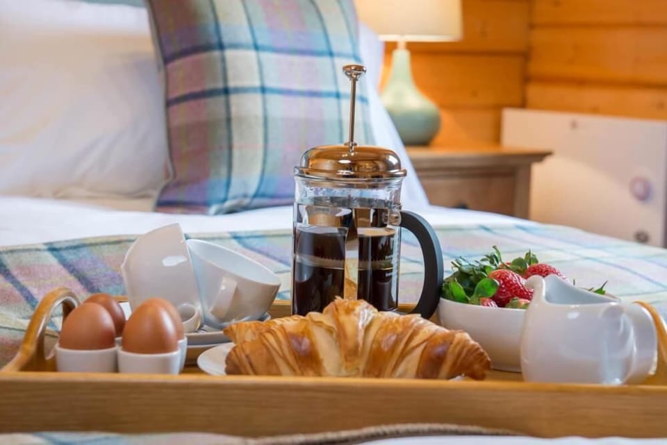 Desk, soundproofing, iron/ironing board, free cribs/infant beds