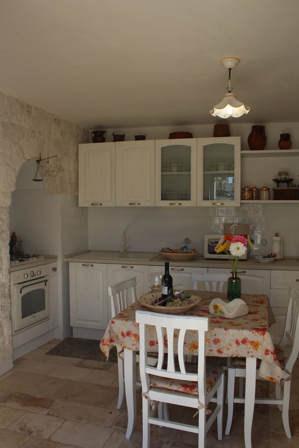 Deluxe House Trullo | Private kitchen | Microwave, espresso maker, coffee/tea maker, electric kettle