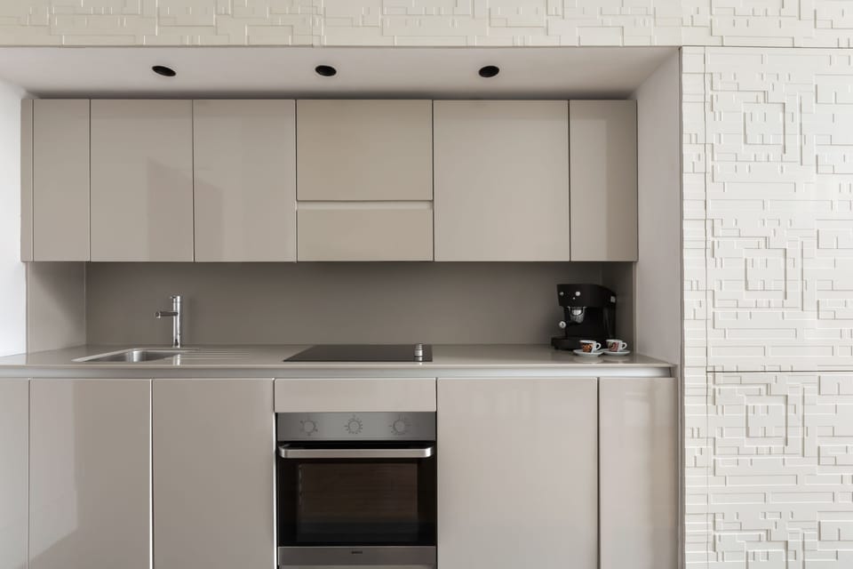 Junior Suite | Private kitchen | Coffee/tea maker, electric kettle