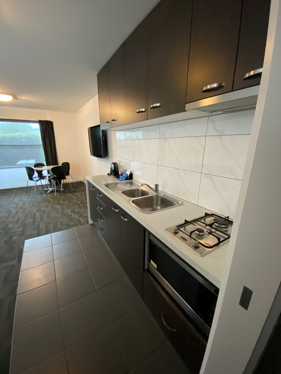 Studio Apartment | Iron/ironing board, bed sheets