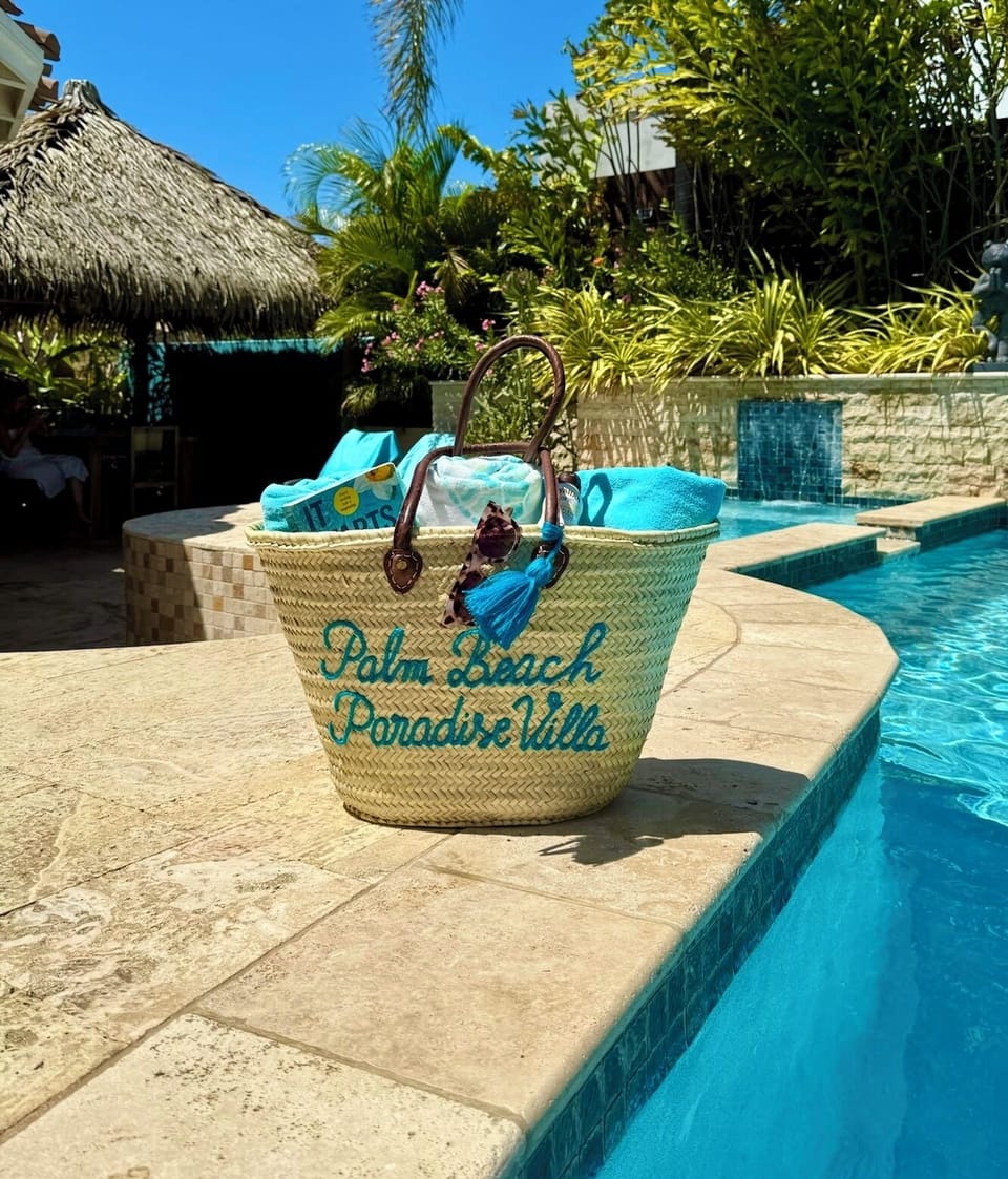 Fits everything you need for the perfect day!