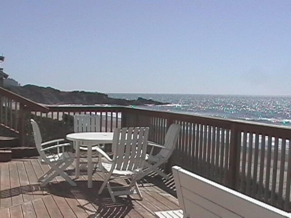 Living room Deck
