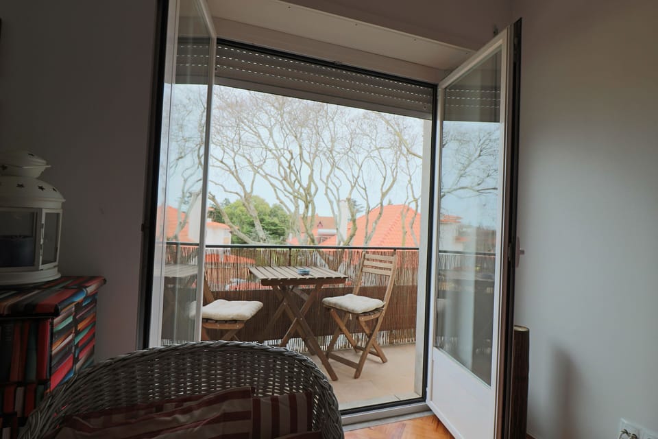 livingroom/balcony