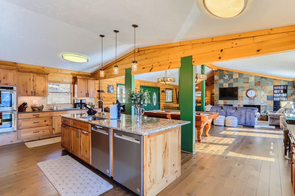 Kitchen with double ovens, 2 dishwashers, glass cook top, full size freezer and full size refrigerator, microwave, Pool Table	
LG - 77" Class B5 Series OLED AI 4K UHD Smart webOS TV and SONOS sound bar not shown in current picture