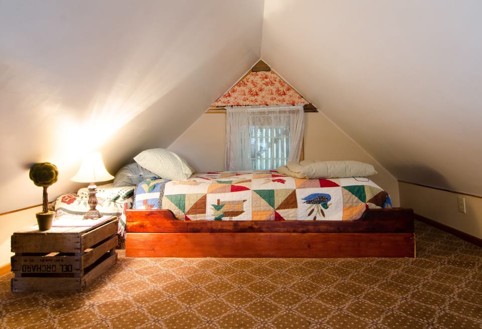 Loft bed, double matress. 