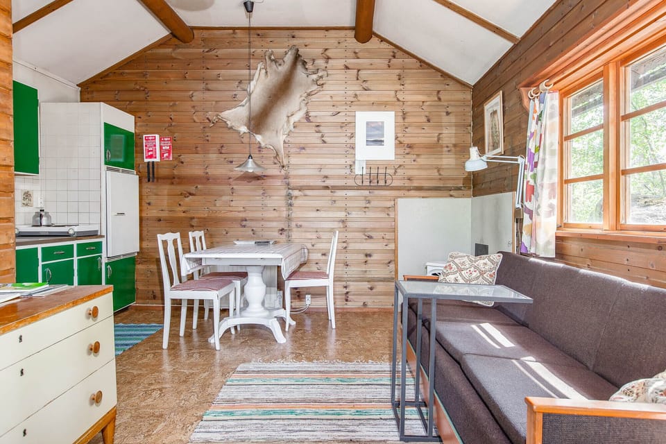 Basic Cabin, Partial Lake View (Anders) | Living area