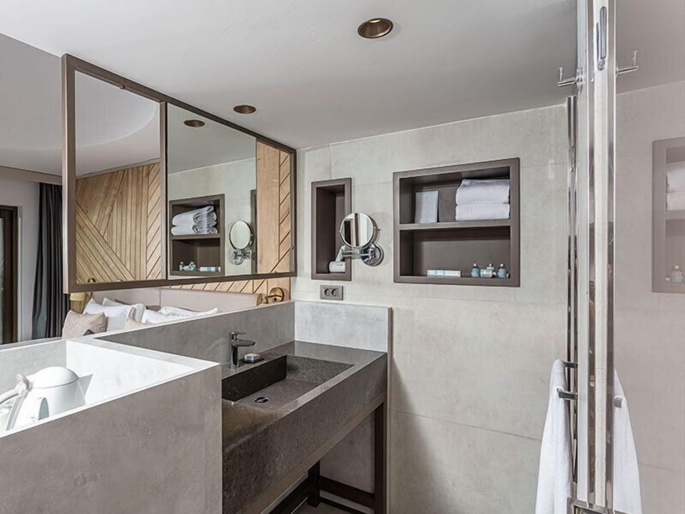 Shower, free toiletries, hair dryer, slippers