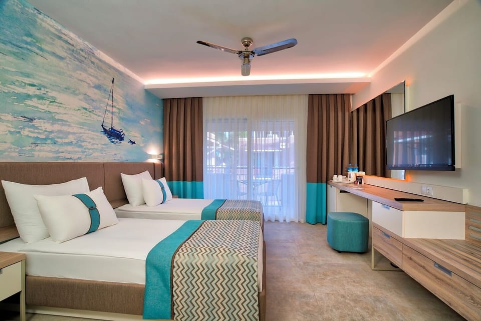 Minibar (free items), in-room safe, desk, blackout drapes