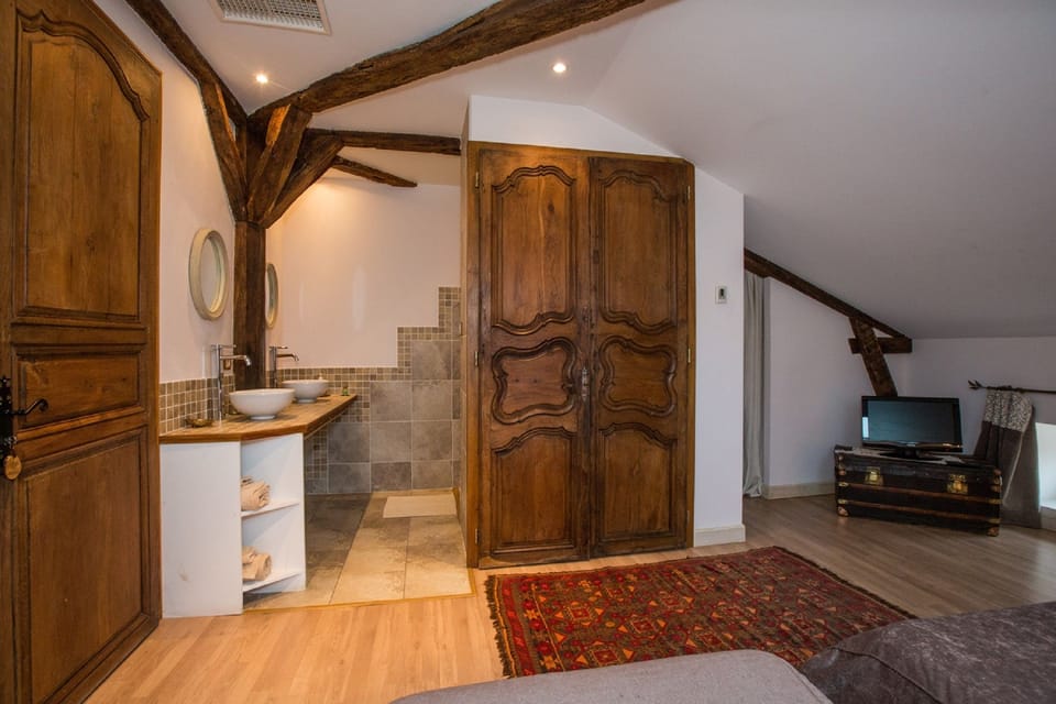 Twin Room, Private Bathroom