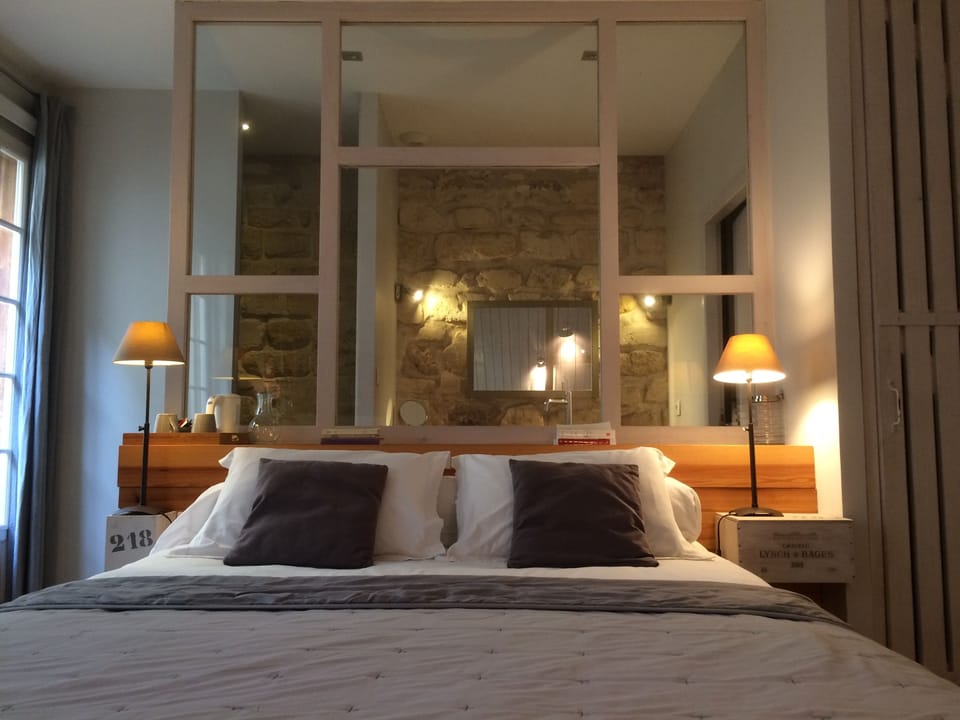 Mauriac Room | Blackout drapes, soundproofing, WiFi (free), individually decorated