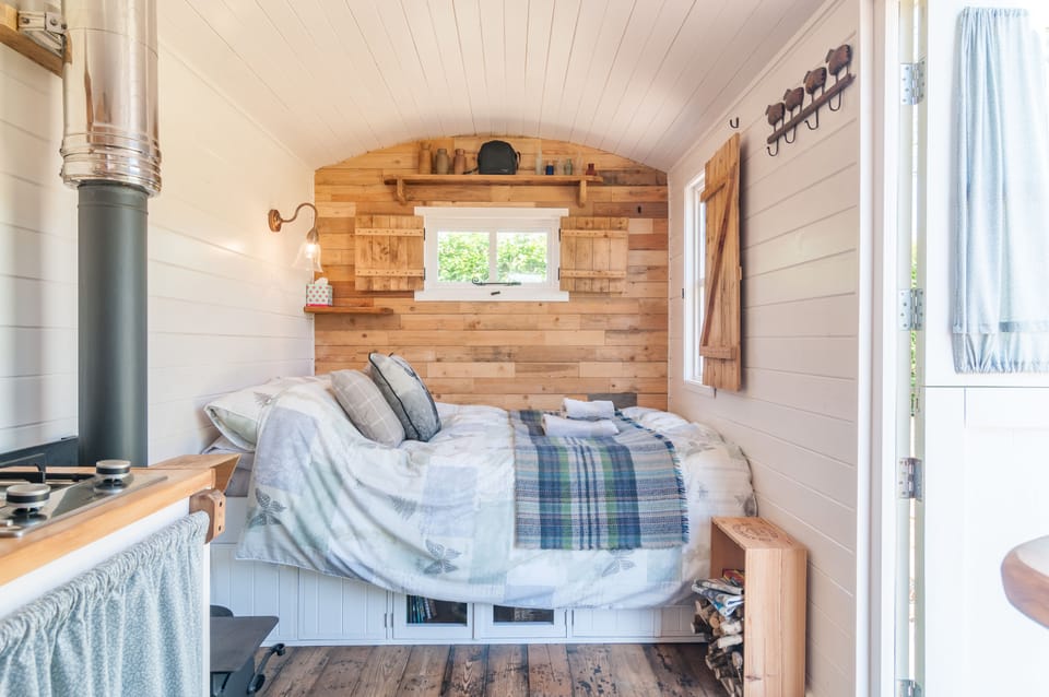 Double Room, Ensuite (Shepherd's Hut) | Premium bedding, pillowtop beds, individually decorated