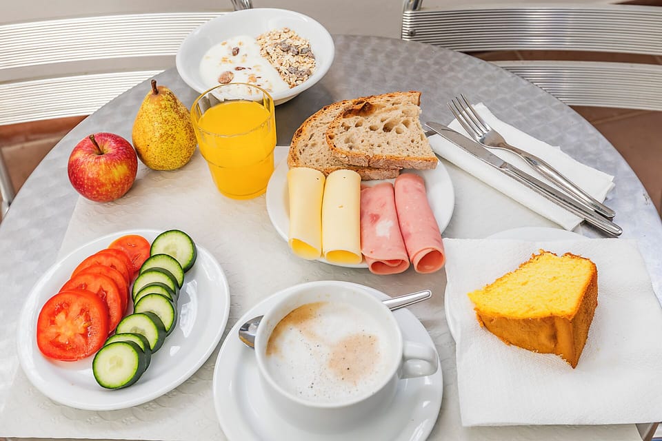 Free daily continental breakfast