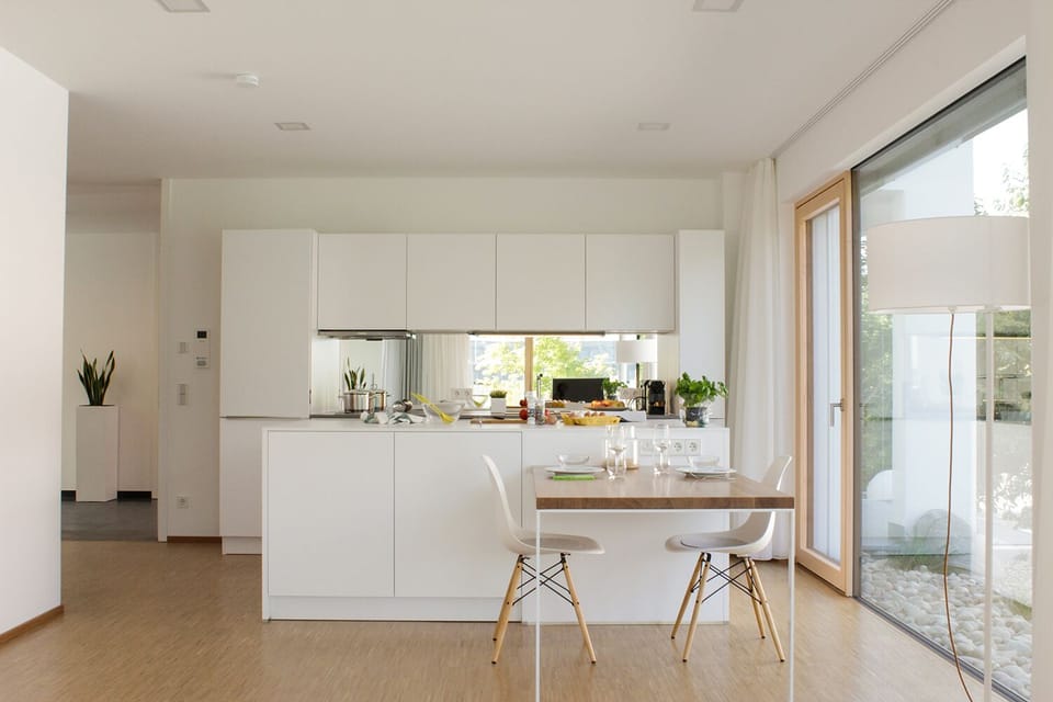 Apartment, Balcony | In-room dining