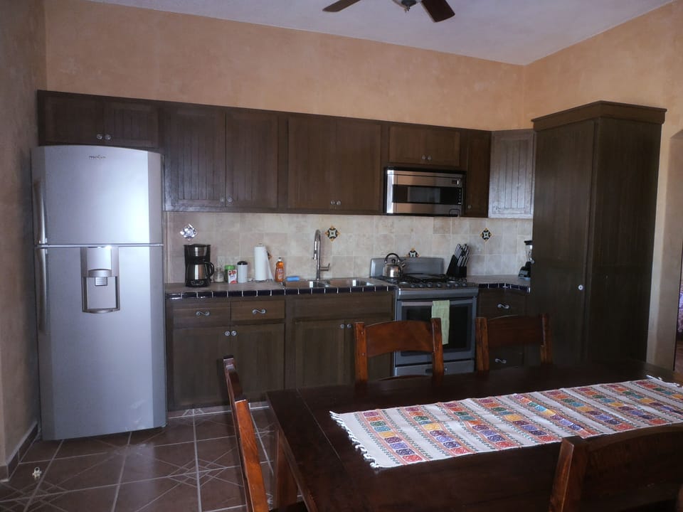 Kitchen and dining area of Casita Carmen