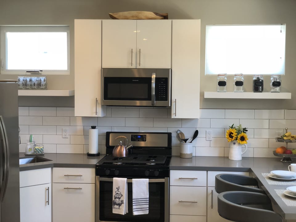Full kitchen with brand new appliances