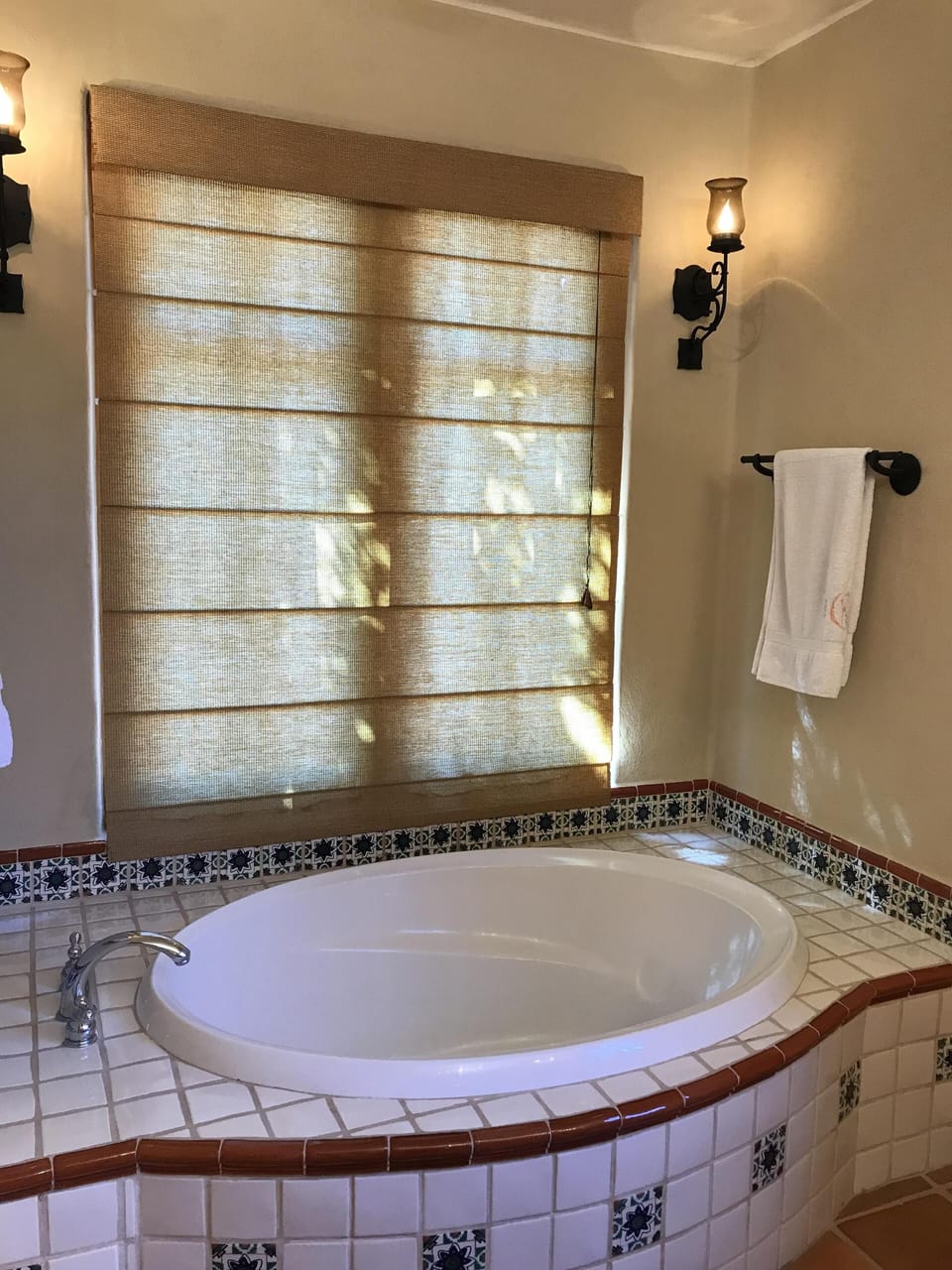 Large bathtub in both bathrooms (upper bath) plus walk in shower
