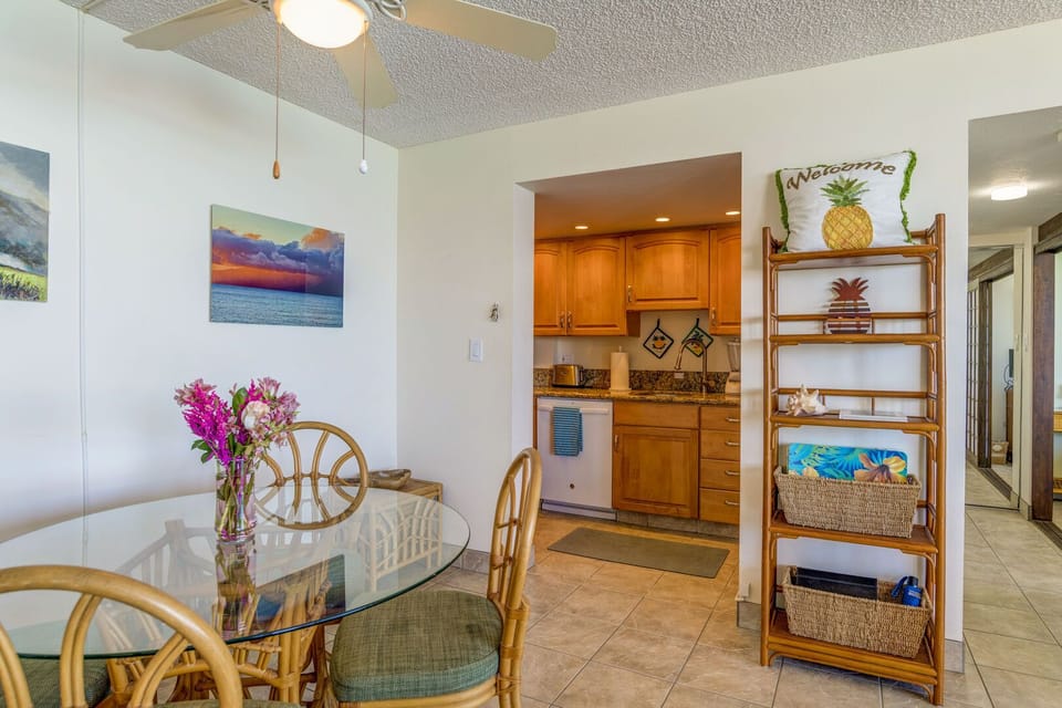 Indoor dining optional
