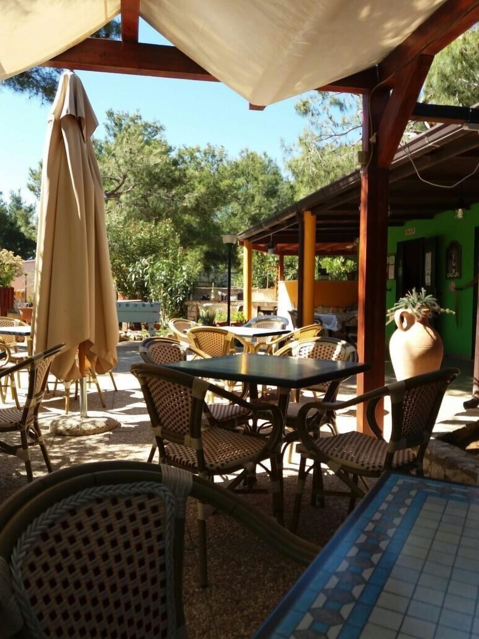 Outdoor dining