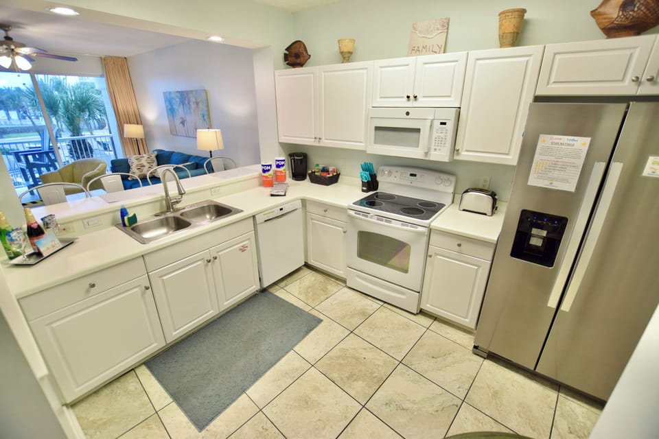 Destin West Gulfside #214: Kitchen