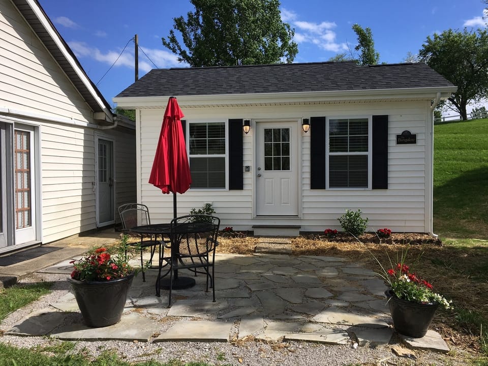 Brand new const. completed May 1, 2017. Shares patio with The Cottage at Brianza