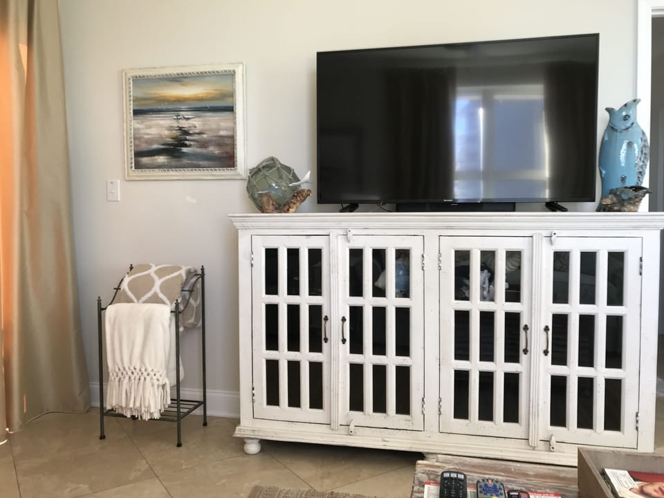 Living Area with 55" Smart TV 