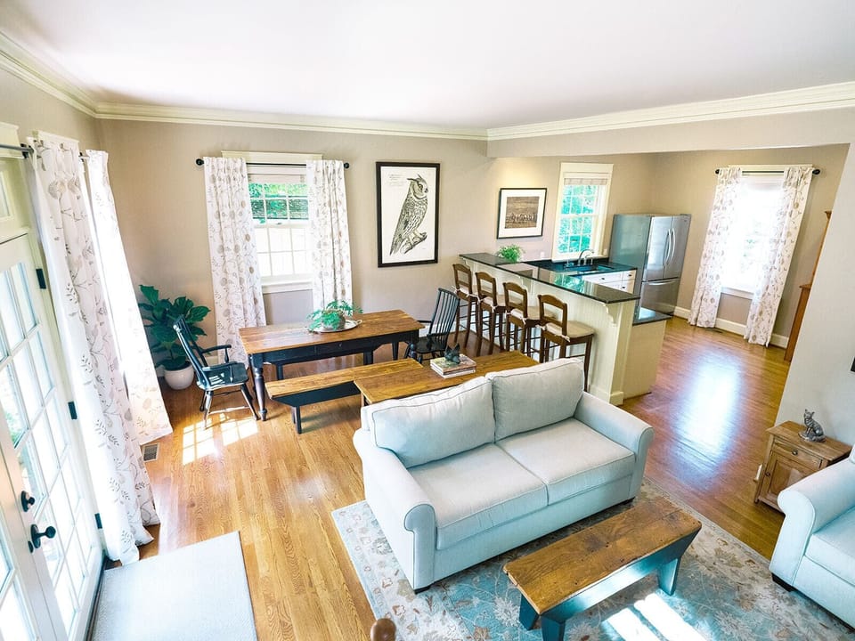 Middleburg Cottage | Egyptian cotton sheets, premium bedding, pillowtop beds
