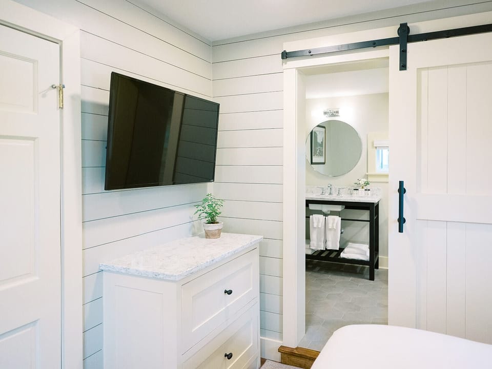 Gardener's Cottage | Egyptian cotton sheets, premium bedding, pillowtop beds