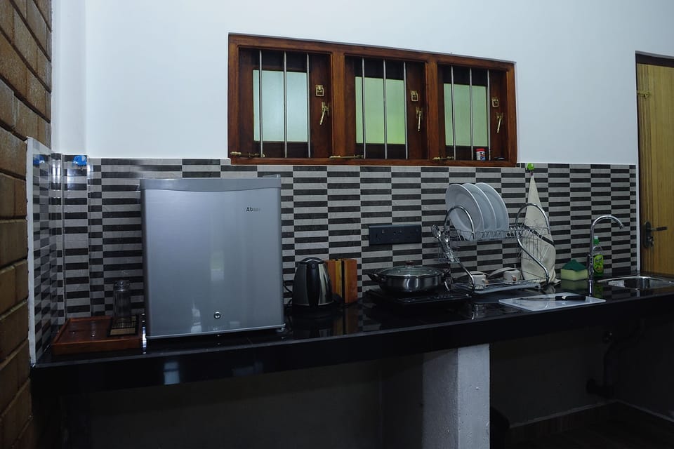 Luxury Villa, Non Smoking, Garden View | Private kitchen | Full-size fridge, stovetop, coffee/tea maker, electric kettle