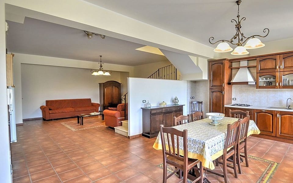 Superior Villa, 6 Bedrooms | In-room dining