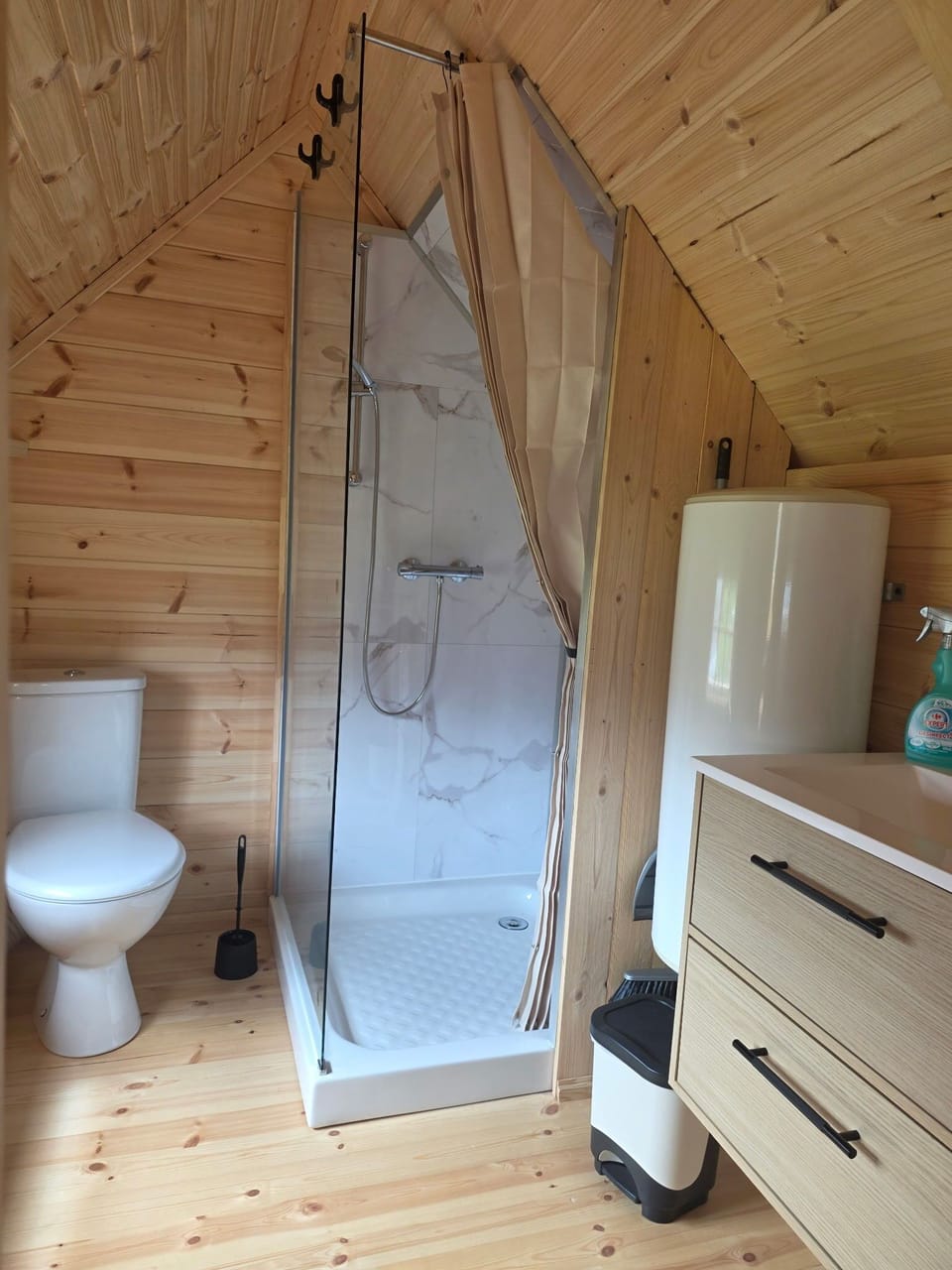 Finnish kota | Bathroom