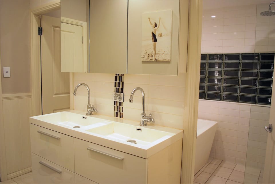 3-way bathroom