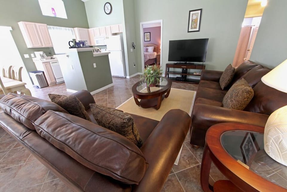 Living Room/Ktichen
