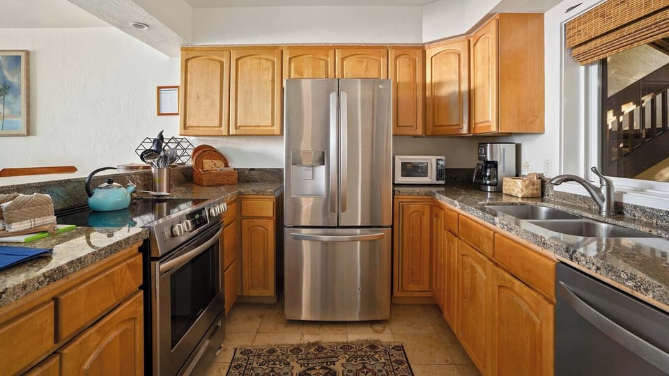 Poipu Makai #E2 - Fully Equipped Kitchen - Parrish Kauai