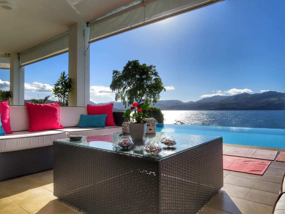 Outdoor salon with view over Rincon Bay