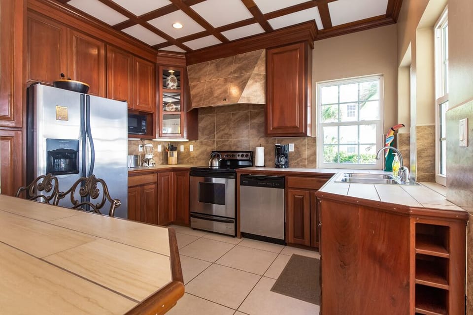 Modern kitchen.