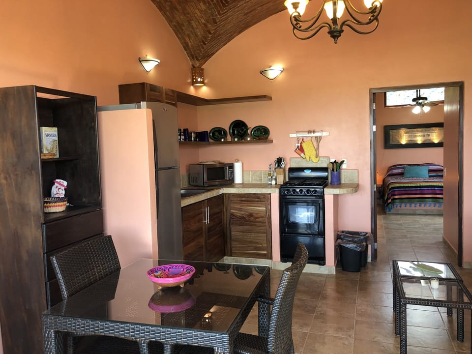 La Estrella - kitchen