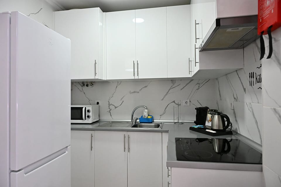 Studio, 3 Bedrooms | 1 bedroom, in-room safe, blackout drapes, soundproofing