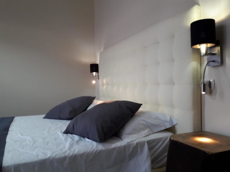 Family Room | Soundproofing, free WiFi