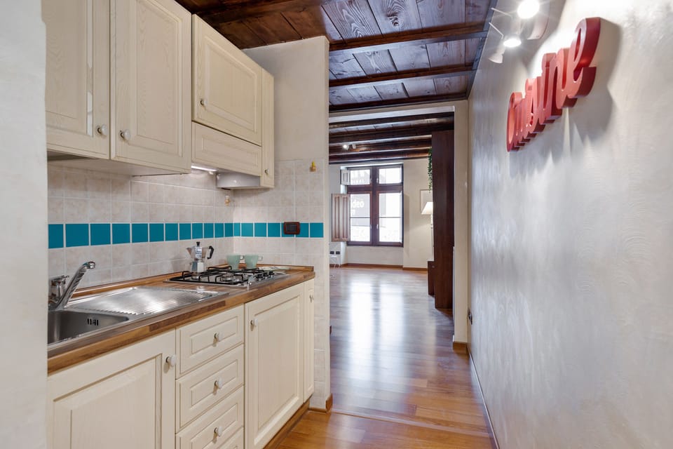 Apartment, 1 Bedroom | Private kitchen | Fridge, stovetop, coffee/tea maker, electric kettle