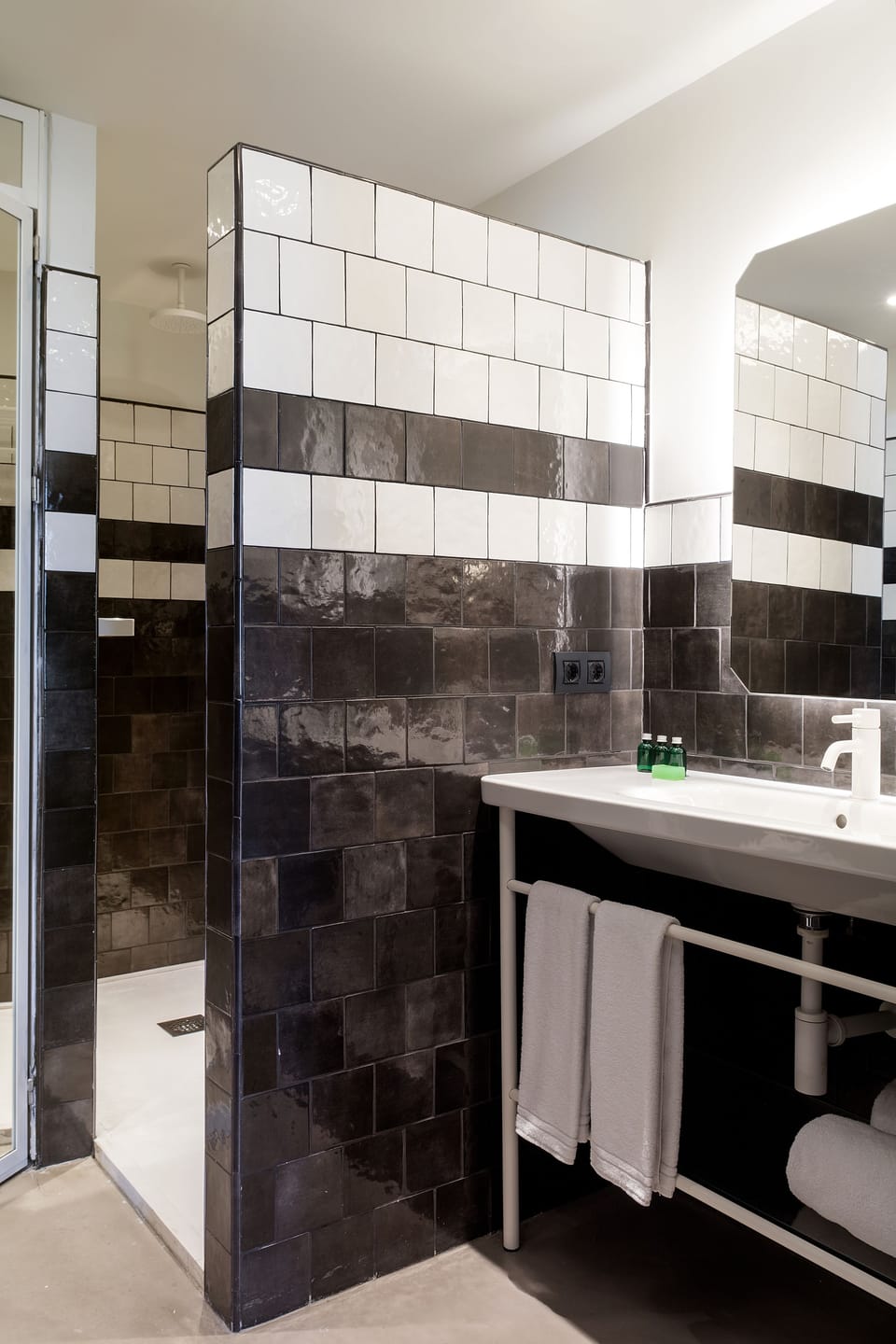 Shower, eco-friendly toiletries, hair dryer, towels